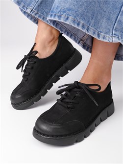 {{photo.Alt || photo.Description || 'Полуботинки весенние на платформе'}}